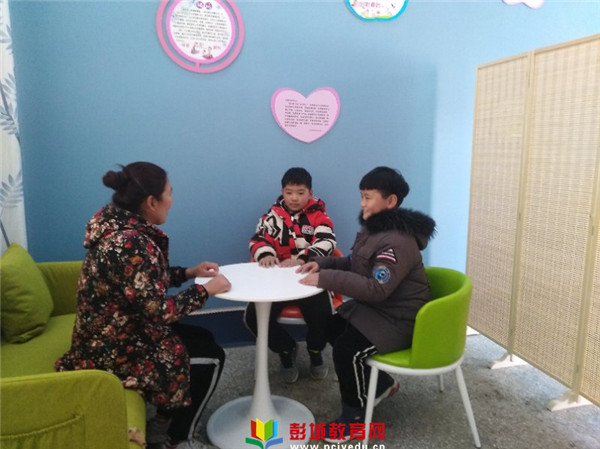 心理咨詢室在銅山區(qū)柳新鎮(zhèn)李莊小學已正式成立